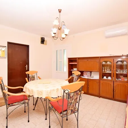 Apartament Ruza Privlaka (Zadar)
